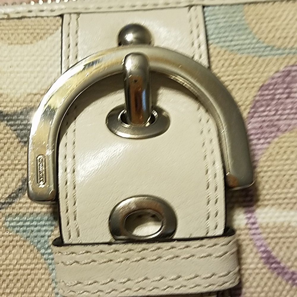Coach Wallet - Picture 2 of 8